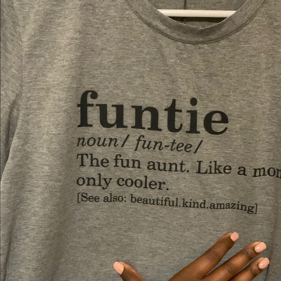 Gray Graphic Tee with Fun Quote - Picture 2 of 6
